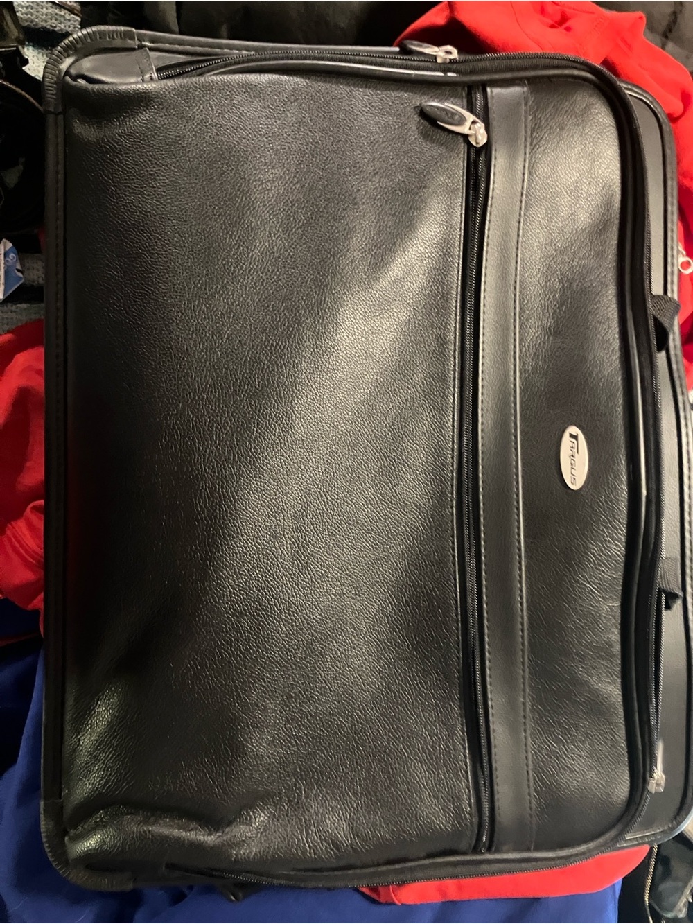Targus 100% genuine black leather brief case/ laptop bag, nwt